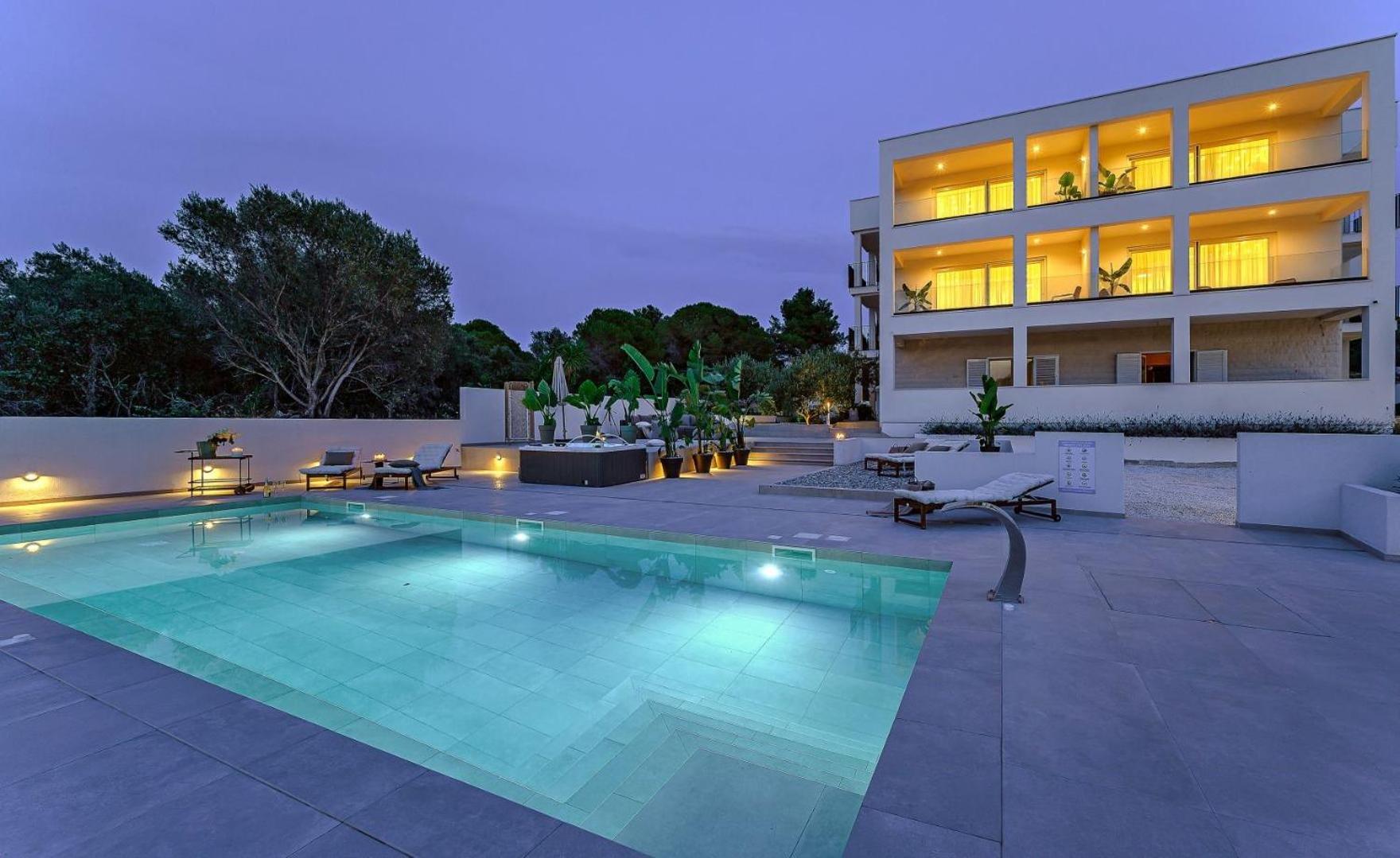 Luxury Villa Del Sogno With Pool, Jacuzzi, Parking Округ Горни Экстерьер фото
